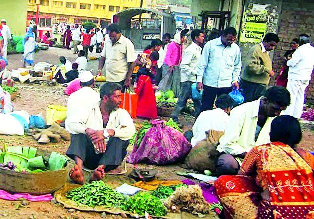 Revenue to get 44 lakh auction | लिलावातून मिळणार ४४ लाखांचा महसूल Revenue to get 44 lakh auction | लिलावातून मिळणार ४४ लाखांचा महसूल