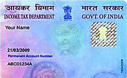 Plunder in the name of giving a PAN card | पॅन कार्ड तयार करुन देण्याच्या नावावर लूट Plunder in the name of giving a PAN card | पॅन कार्ड तयार करुन देण्याच्या नावावर लूट