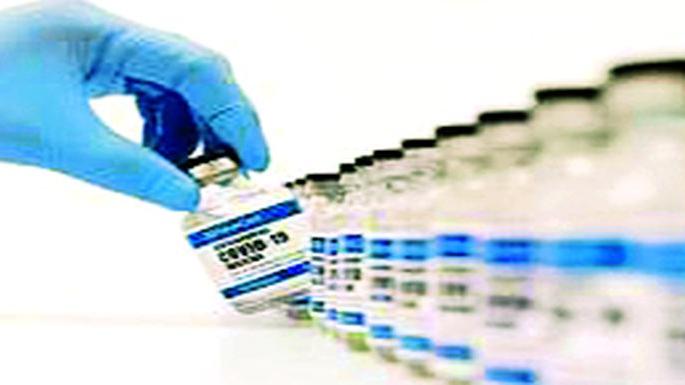 Corona vaccination breaks in the district | जिल्ह्यात कोरोना लसीकरणाला लागला ब्रेक