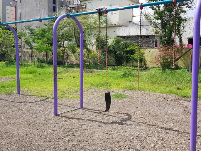 Hingoli garden facilities | हिंगोलीच्या उद्यानात नाहीत सुविधा Hingoli garden facilities | हिंगोलीच्या उद्यानात नाहीत सुविधा