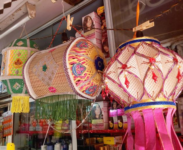 Deepawali market is waiting for the customer | दीपावलीची बाजारपेठ ग्राहकांच्या प्रतीक्षेत