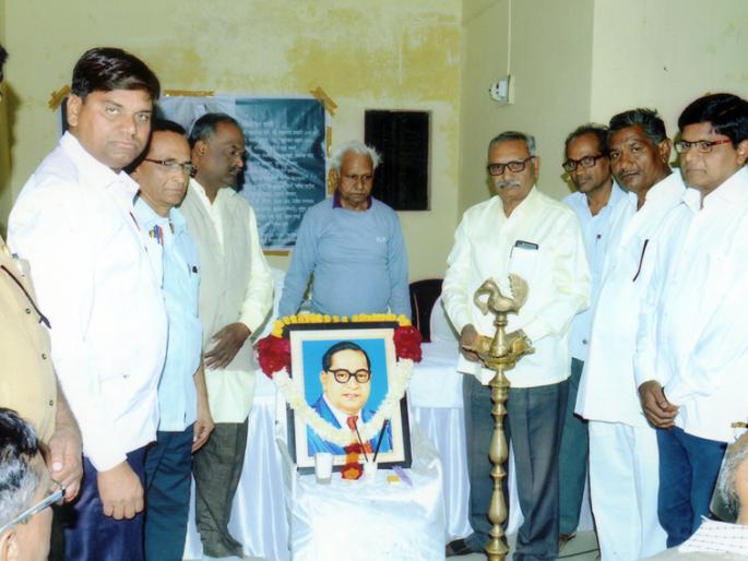 Hunkara's life will last forever - Raosaheb Dhawale | जगण्याच्या हुंकाराचे साहित्य चिरकाल टिकते - रावसाहेब ढवळे Hunkara's life will last forever - Raosaheb Dhawale | जगण्याच्या हुंकाराचे साहित्य चिरकाल टिकते - रावसाहेब ढवळे