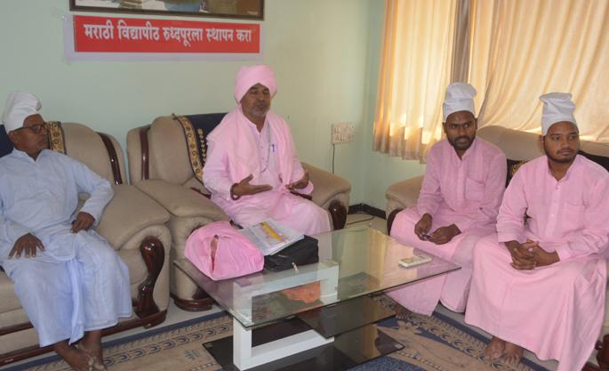 Marathi language university should be in Riddpur only | मराठी भाषा विद्यापीठ रिद्धपूरलाच हवे Marathi language university should be in Riddpur only | मराठी भाषा विद्यापीठ रिद्धपूरलाच हवे