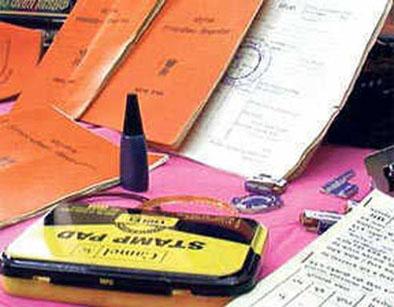 Check on the black marketing | काळ्या बाजारावर टाच ! Check on the black marketing | काळ्या बाजारावर टाच !