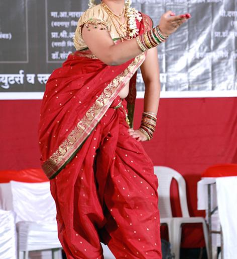 Acharya Bhanukavi literature meet | आचार्य भानुकवी साहित्य संमेलन उत्साहात Acharya Bhanukavi literature meet | आचार्य भानुकवी साहित्य संमेलन उत्साहात