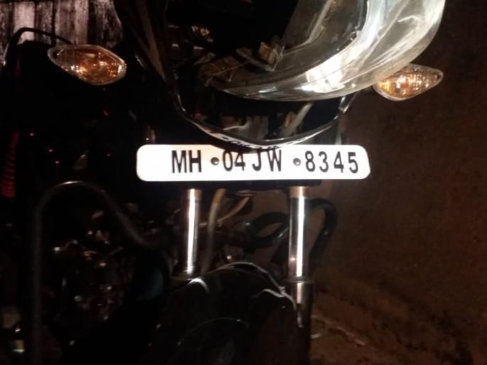 Two killed in road accident in Kasara Ghat; One seriously injured | कसारा घाटात मध्यरात्री अपघातात दोन ठार; एक गंभीर जखमी Two killed in road accident in Kasara Ghat; One seriously injured | कसारा घाटात मध्यरात्री अपघातात दोन ठार; एक गंभीर जखमी