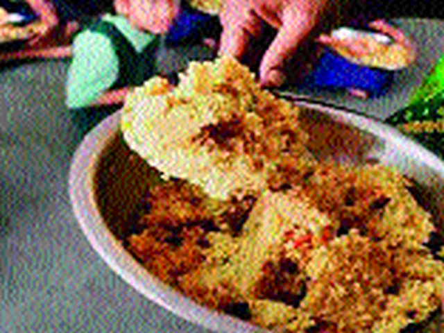 Resolution for cancellation of 'Central Kitchen' contract is forwarded to the administration | ‘सेंट्रल किचन’ ठेका रद्दचा ठराव प्रशासनाकडे रवाना Resolution for cancellation of 'Central Kitchen' contract is forwarded to the administration | ‘सेंट्रल किचन’ ठेका रद्दचा ठराव प्रशासनाकडे रवाना