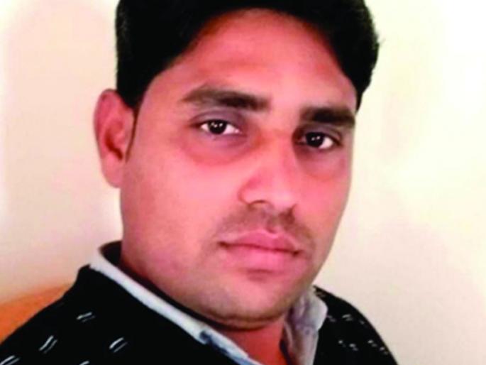 A youth died in a two-wheeler accident | सासुरवाडीला गेलेल्या युवकाचा दुचाकी अपघातात मृत्यू A youth died in a two-wheeler accident | सासुरवाडीला गेलेल्या युवकाचा दुचाकी अपघातात मृत्यू