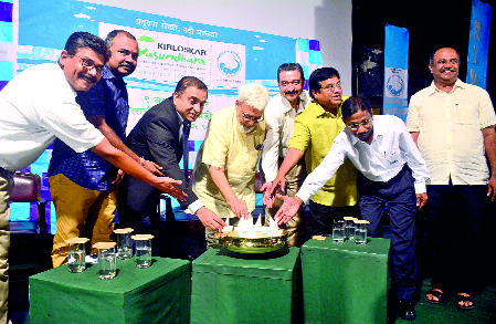 With human intervention, the rivers became rampant | मानवी हस्तक्षेपाने नद्याही बनल्या मारक