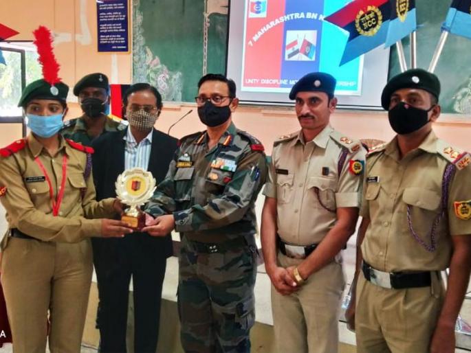 Gold medals to NCC students | एनसीसीच्या छात्रांना सुवर्ण पदक