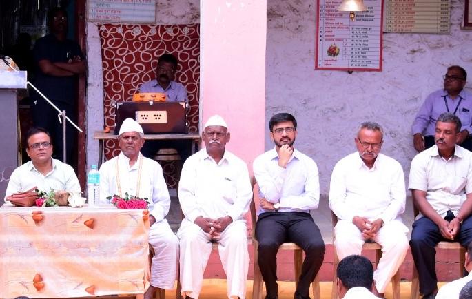 Teacher Parents Meet in Patil School | पाटील विद्यालयात शिक्षक पालक मेळावा