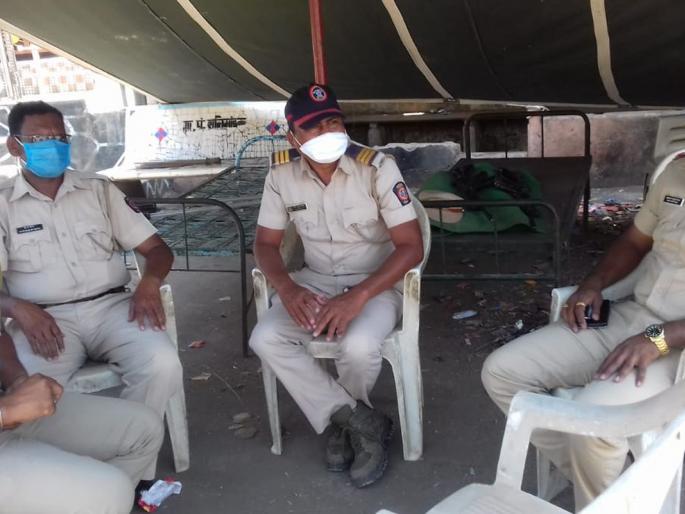 Stress after the collapse of a statue in Saturn | शनिमांडळ येथे पुतळा विटंबनेच्या घटनेनंतर तणाव Stress after the collapse of a statue in Saturn | शनिमांडळ येथे पुतळा विटंबनेच्या घटनेनंतर तणाव