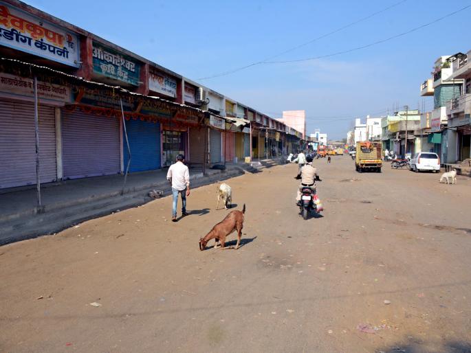 Parbhani's Himal - Business Movement: Due to Passive Administration | परभणीत हमाल- व्यापाºयांचे आंदोलन:निष्क्रिय प्रशासनामुळे संप मिटेना Parbhani's Himal - Business Movement: Due to Passive Administration | परभणीत हमाल- व्यापाºयांचे आंदोलन:निष्क्रिय प्रशासनामुळे संप मिटेना