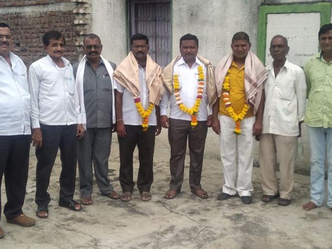 NCP's Kishor Bhoi unopposed as chairman of Sakegaon VK | साकेगाव वि.का.संस्थेवर राष्ट्रवादीचे किशोर भोई चेअरमनपदी बिनविरोध