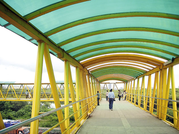 Shiverd Skywalk | शिर्डीत स्कायवॉक Shiverd Skywalk | शिर्डीत स्कायवॉक
