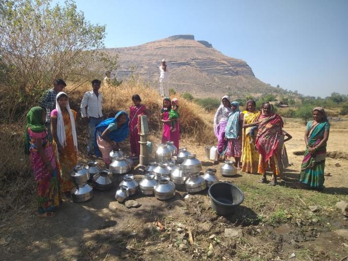 Fruitvirarwadi, deprived of water from Chauraiwadi | फळवीरवाडी,चौराईवाडी पाण्यापासून वंचित Fruitvirarwadi, deprived of water from Chauraiwadi | फळवीरवाडी,चौराईवाडी पाण्यापासून वंचित