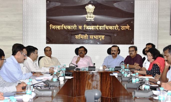 Application for all three Lok Sabha seats in Thane district started today; Review of the work by the Commissioner | ठाणे जिल्ह्यातील तिन्ही लोकसभेच्या उमेदवारी अर्जास मंगळवारपासून प्रारंभ; आयुक्तांकडून कामाचा आढावा Application for all three Lok Sabha seats in Thane district started today; Review of the work by the Commissioner | ठाणे जिल्ह्यातील तिन्ही लोकसभेच्या उमेदवारी अर्जास मंगळवारपासून प्रारंभ; आयुक्तांकडून कामाचा आढावा