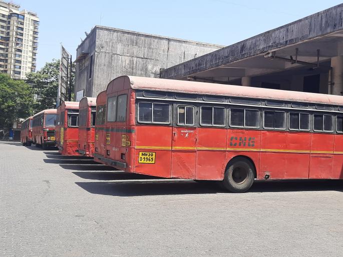In the last 20 days, Thane police repatriated 84,000 workers through ST | गेल्या २० दिवसात एसटीच्या मार्फतीने ठाणे पोलिसांनी केली ८४ हजार मजूरांची घरवापसी In the last 20 days, Thane police repatriated 84,000 workers through ST | गेल्या २० दिवसात एसटीच्या मार्फतीने ठाणे पोलिसांनी केली ८४ हजार मजूरांची घरवापसी