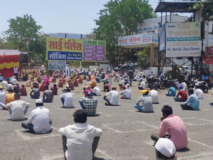Workers took to the streets | श्रमजीवी उतरले रस्त्यावर Workers took to the streets | श्रमजीवी उतरले रस्त्यावर