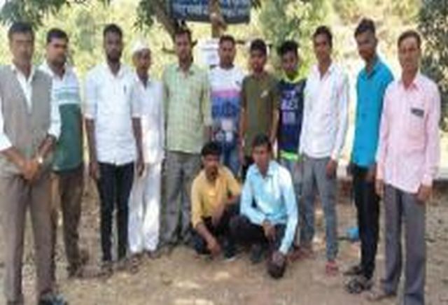 Jal Parishad friends took the fat of animal and bird rearing | जलपरिषद मित्रांनी घेतला पशू-पक्षी संवर्धनाचा वसा Jal Parishad friends took the fat of animal and bird rearing | जलपरिषद मित्रांनी घेतला पशू-पक्षी संवर्धनाचा वसा