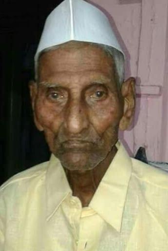Final farewell to the carpenter who burnt the leg of the English queen | इंग्रजांच्या राणीचा टांगा जाळणाऱ्या सुतार यांना अखरेचा निरोप