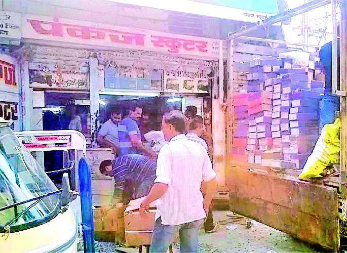 Those shopkeepers get relief from the court | त्या दुकानदारांना न्यायालयाकडून दिलासा