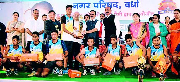 Men in katol and women's Yavatmal winners | पुरुषांमध्ये काटोल तर महिलांत यवतमाळ विजेता