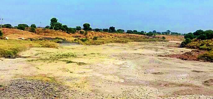 The Panganga Desert in Umarkhed Taluk | उमरखेड तालुक्यात पैनगंगेचे वाळवंट The Panganga Desert in Umarkhed Taluk | उमरखेड तालुक्यात पैनगंगेचे वाळवंट