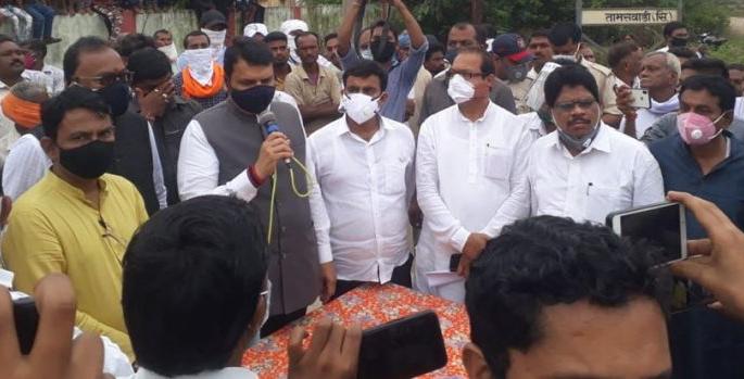 Efforts to provide more relief to flood victims | पूरग्रस्तांना अधिकाधिक मदत मिळवून देण्यासाठी प्रयत्न