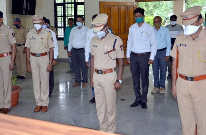 Corona kills police constable in Wardha | वर्ध्यातील पोलीस शिपायाचा कोरोनाने मृत्यू Corona kills police constable in Wardha | वर्ध्यातील पोलीस शिपायाचा कोरोनाने मृत्यू