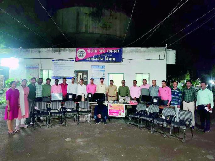 Fake call center starts in Gaurakshan ward | गौरक्षण वाॅर्डात सुरू होते बनावट कॉल सेंटर Fake call center starts in Gaurakshan ward | गौरक्षण वाॅर्डात सुरू होते बनावट कॉल सेंटर