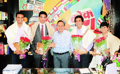 success after studying regional languages | मराठी शाळा अन् प्रादेशिक भाषेतून त्यांनी खेचले यश success after studying regional languages | मराठी शाळा अन् प्रादेशिक भाषेतून त्यांनी खेचले यश