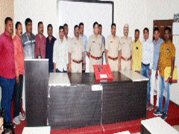 "He" exchanged blood for money | ‘तो’ खून पैशाच्या देवाण-घेवाणीतून