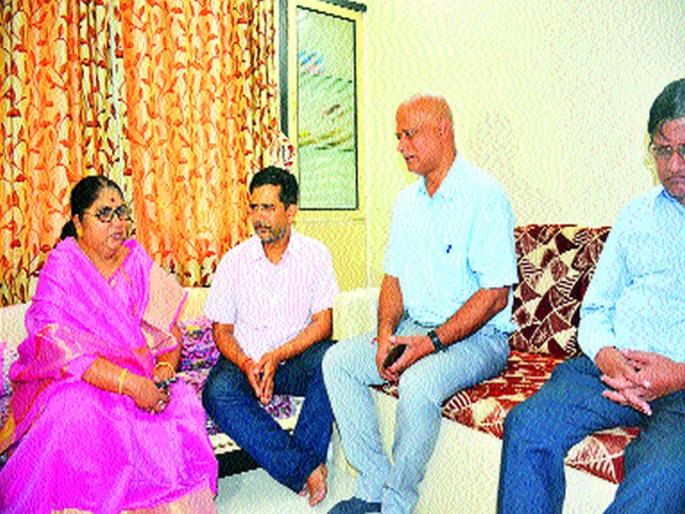 The missing engineer Patil finally came home safely | बेपत्ता अभियंता पाटील अखेर सुखरूप घरी The missing engineer Patil finally came home safely | बेपत्ता अभियंता पाटील अखेर सुखरूप घरी