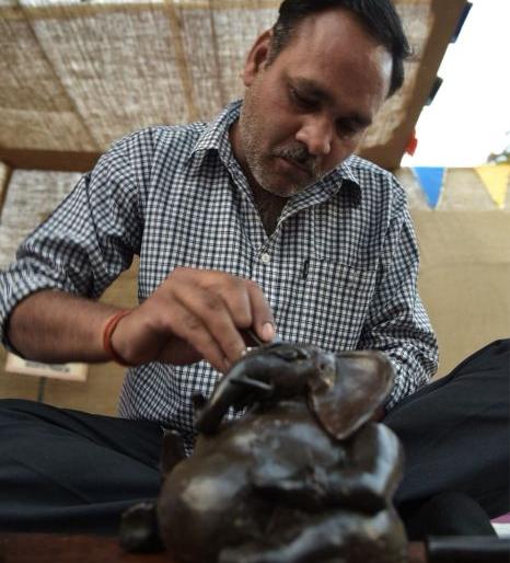 Incredible artwork in Nagpur in Incredible India | नागपुरात अतुल्य भारतमध्ये अतुल्य कलाकृतींची मांदियाळी Incredible artwork in Nagpur in Incredible India | नागपुरात अतुल्य भारतमध्ये अतुल्य कलाकृतींची मांदियाळी