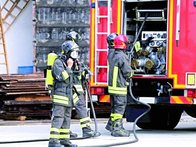 Nagpur municipal fire service will be expensive | नागपूर मनपाची अग्निशामक सेवा महागणार Nagpur municipal fire service will be expensive | नागपूर मनपाची अग्निशामक सेवा महागणार