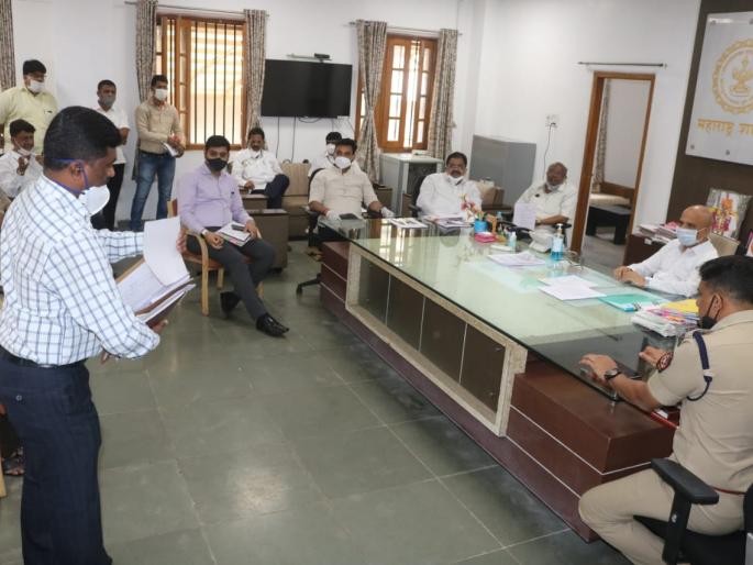 Coronavirus Unlock: Tighten the lockdown in Ichalkaranji | Coronavirus Unlock : इचलकरंजीत लॉकडाऊन कडक करा Coronavirus Unlock: Tighten the lockdown in Ichalkaranji | Coronavirus Unlock : इचलकरंजीत लॉकडाऊन कडक करा