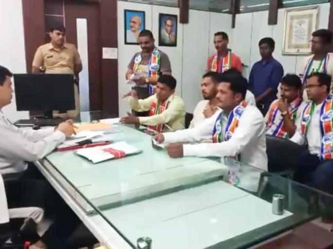 Type of Municipal Corporation, Kolhapur Municipal Corporation Type: Three Years Suicides | नगरसेविकांनाच मिळेना बसायला कक्ष, कोल्हापूर महापालिकेतील प्रकार : तीन वर्षे कुचंबणा Type of Municipal Corporation, Kolhapur Municipal Corporation Type: Three Years Suicides | नगरसेविकांनाच मिळेना बसायला कक्ष, कोल्हापूर महापालिकेतील प्रकार : तीन वर्षे कुचंबणा