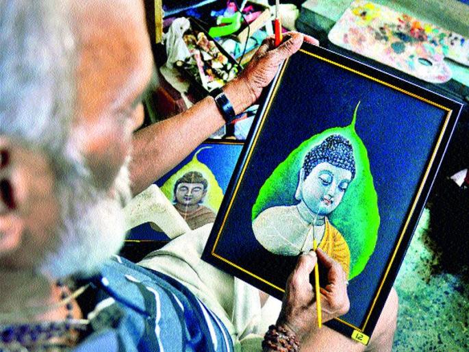 Buddha Drawing Artist on the pages of Bodhi Vriksha | बोधीवृक्षाच्या पानांवर बुद्ध रेखाटणारा कलावंत Buddha Drawing Artist on the pages of Bodhi Vriksha | बोधीवृक्षाच्या पानांवर बुद्ध रेखाटणारा कलावंत
