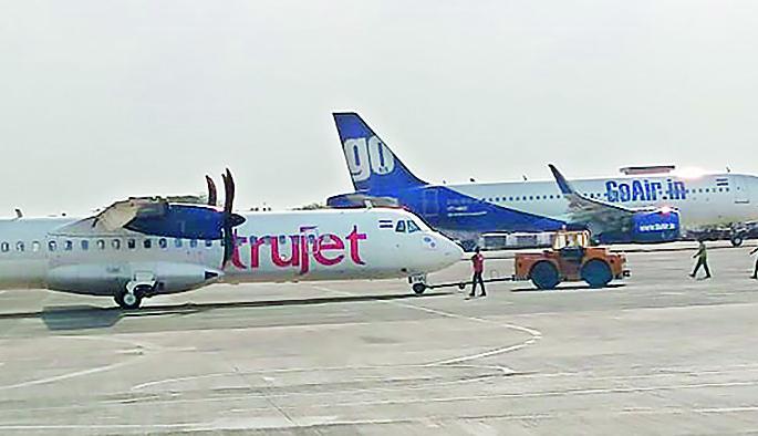 165 passengers escape from Balangal | १६५ प्रवासी बालंबाल बचावले 165 passengers escape from Balangal | १६५ प्रवासी बालंबाल बचावले