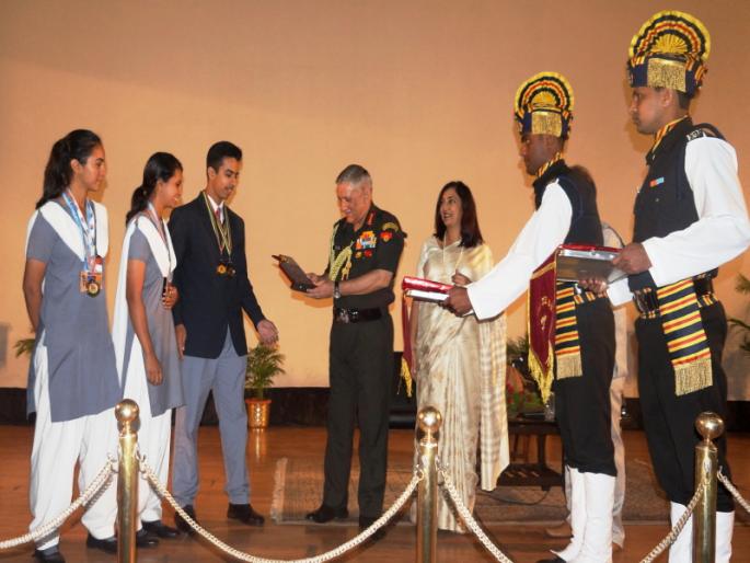 soldiers in curriculum; Information by Army Chief Bipin Rawat | जवानांची शौर्यगाथा लवकरच अभ्यासक्रमात; लष्करप्रमुख बिपीन रावत यांची माहिती soldiers in curriculum; Information by Army Chief Bipin Rawat | जवानांची शौर्यगाथा लवकरच अभ्यासक्रमात; लष्करप्रमुख बिपीन रावत यांची माहिती