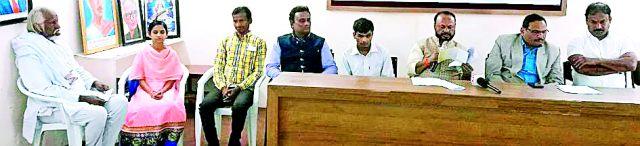 Muhurat went on: On 9th February, Sanai Choughede | मुहूर्त निघाला : ९ फेब्रुवारीला वाजणार सनई चौघडे Muhurat went on: On 9th February, Sanai Choughede | मुहूर्त निघाला : ९ फेब्रुवारीला वाजणार सनई चौघडे