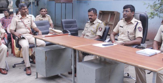 Police's new initiative for women's safety | महिला सुरक्षेसाठी पोलिसांचा नवीन उपक्रम Police's new initiative for women's safety | महिला सुरक्षेसाठी पोलिसांचा नवीन उपक्रम