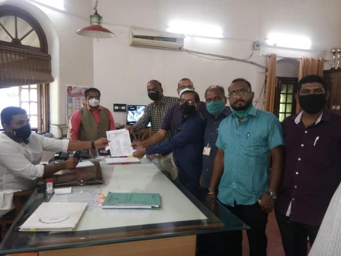 Statement to Collector regarding promotion reservation | पदोन्नती आरक्षणाबाबत जिल्हाधिकार्यांना निवेदन