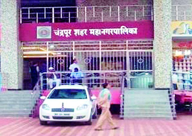 Open space development in Chandrapur stopped | चंद्रपुरातील खुल्या जागांचा विकास रखडला