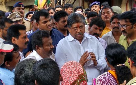 To make a high-level inquiry into bus accident: Chandrakant Dada | बस दुर्घटनेची उच्चस्तरीय चौकशी करु : चंद्रकांतदादा