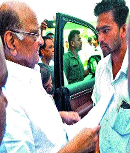 Tell the farmers to withdraw their crime. | ‘शेतकºयांवरील गुन्हे मागे घ्यायला सांगा’  Tell the farmers to withdraw their crime. | ‘शेतकºयांवरील गुन्हे मागे घ्यायला सांगा’