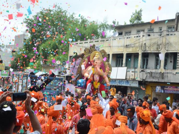 Dhule district's arrival of the Republic | धुळे जिल्ह्यात गणरायाचे जल्लोषात आगमन