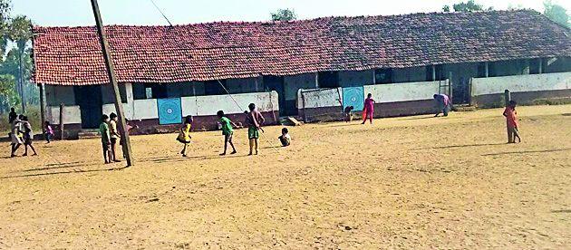 Announce the official Gurudev Ashramshala | शासकीय गुरूदेव आश्रमशाळा घोषित करा Announce the official Gurudev Ashramshala | शासकीय गुरूदेव आश्रमशाळा घोषित करा
