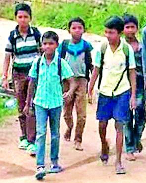 The teachers' wandering continues | शिक्षकांची भटकंती सुरू The teachers' wandering continues | शिक्षकांची भटकंती सुरू